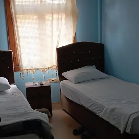 Hotel Karya 2*